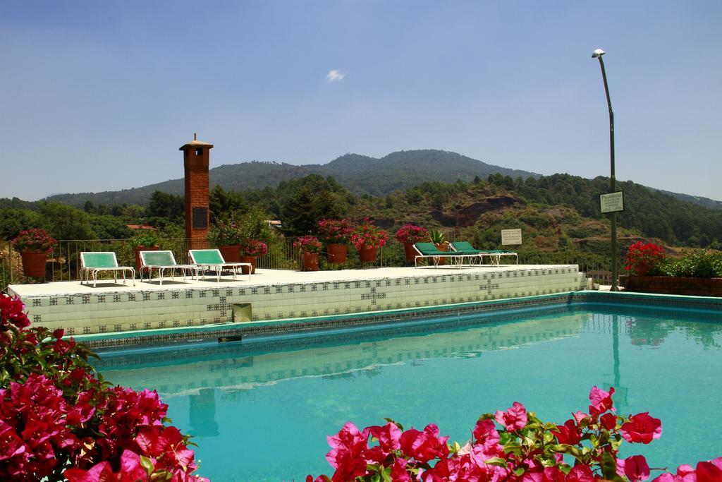 Pie De La Sierra Hotel