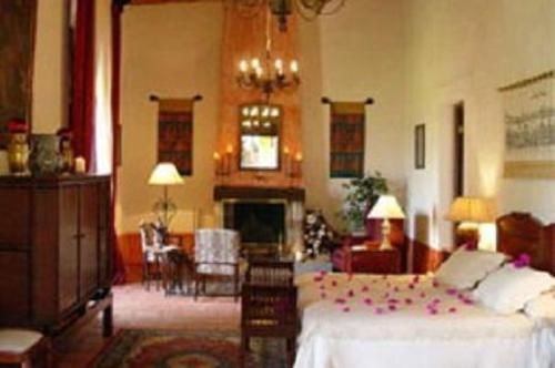 Hacienda El Carmen & Hotel