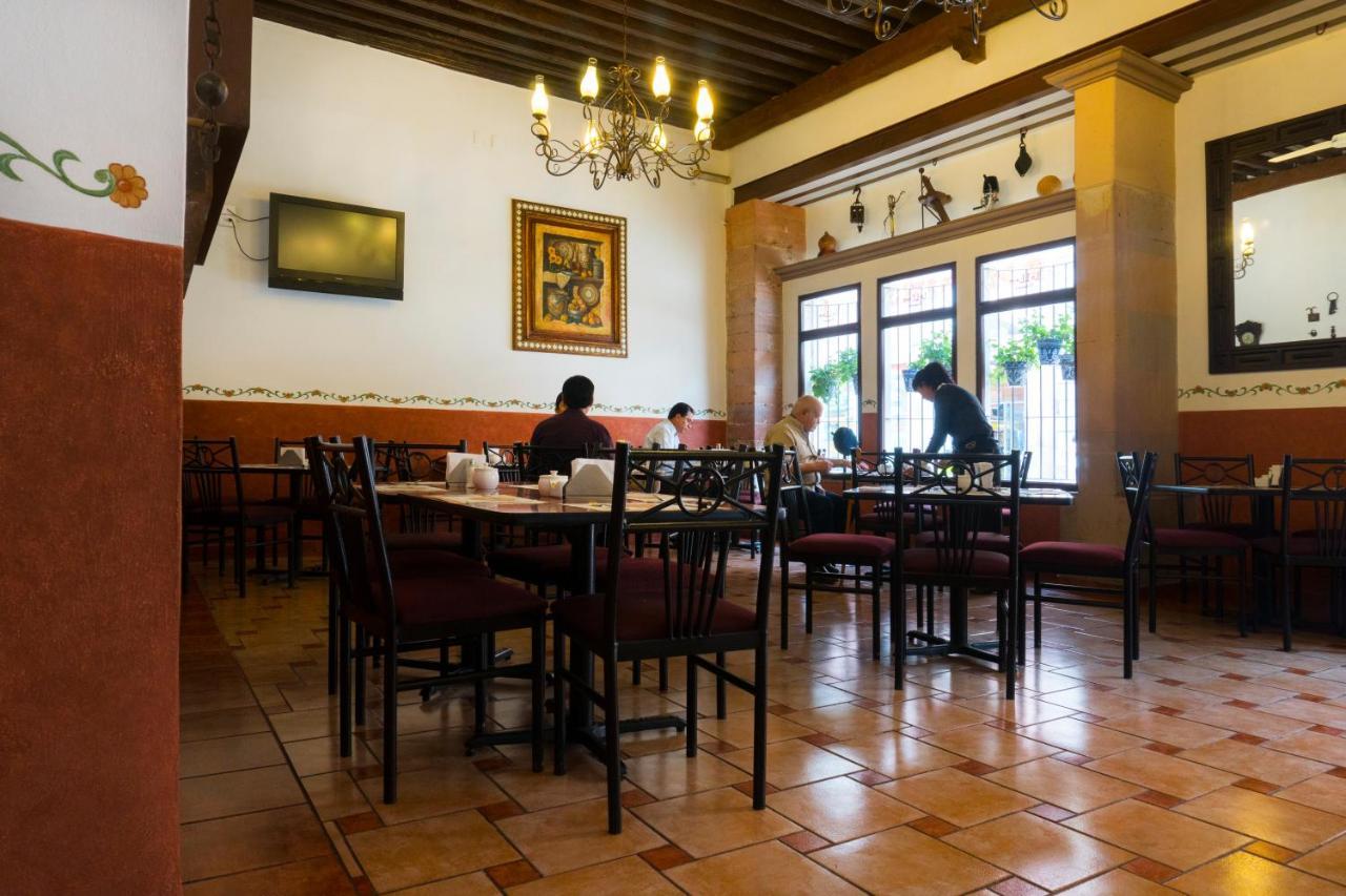 Hidalgo 3*