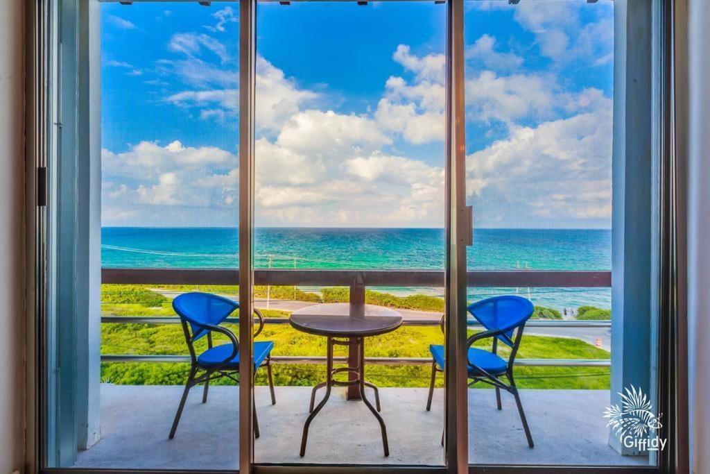Deep Blue - 201 Holiday home