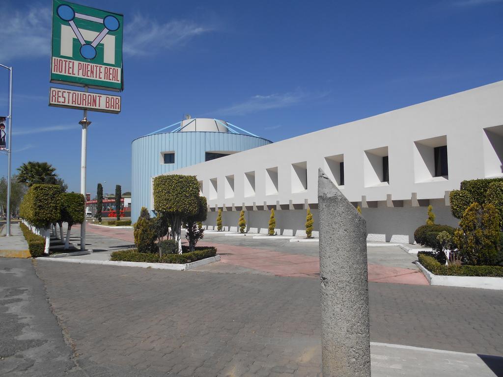 Hotel Puente Real