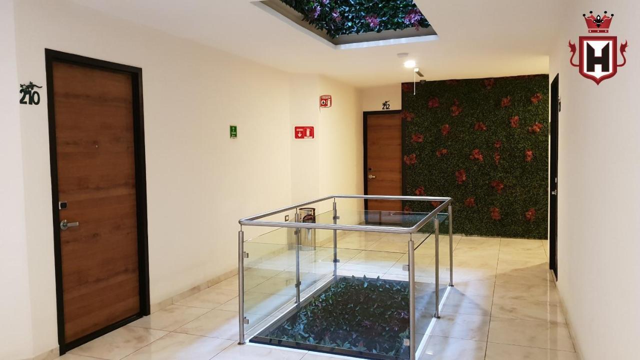 Hotel Leones Hotel 4*