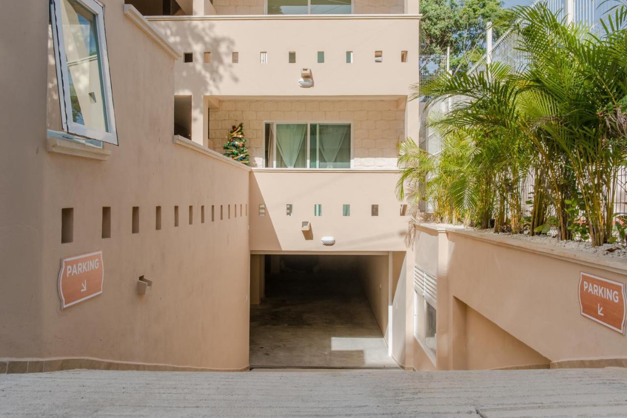 Aparthotel Casa Leo 3*