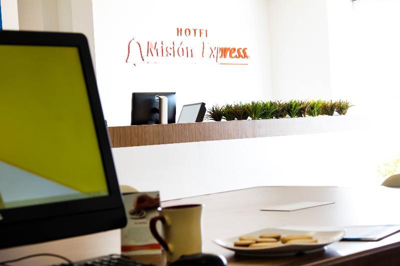 Hotel Mision Express