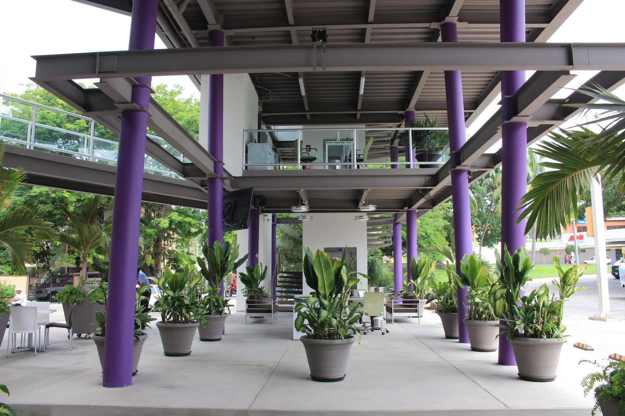 Hotel Am Y Plaza