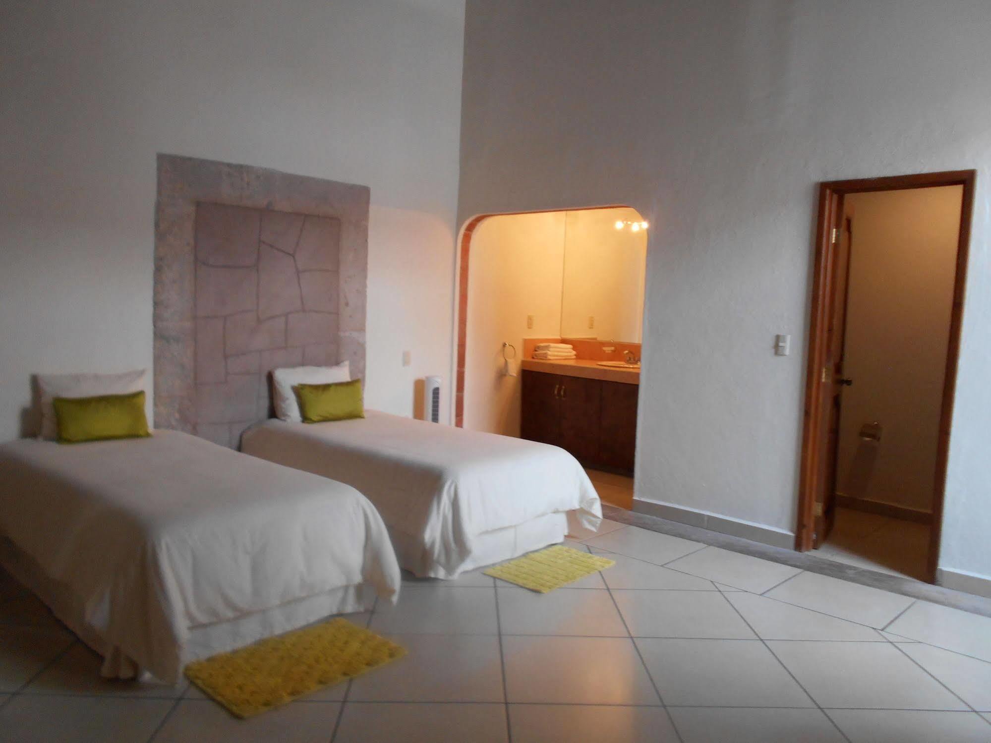 Expres By Hosting House Hotel 4*