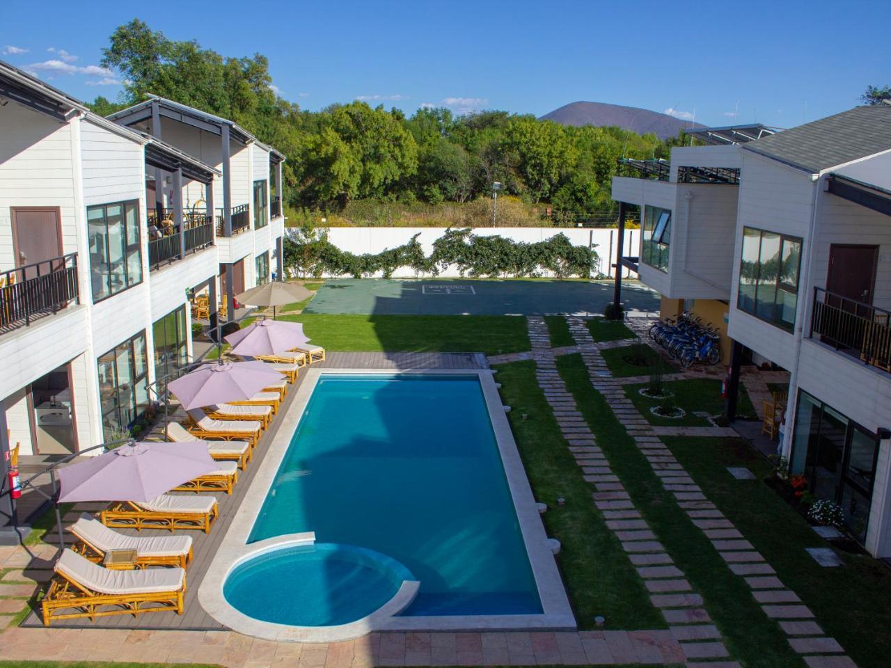 Hotel Grand Gardenia