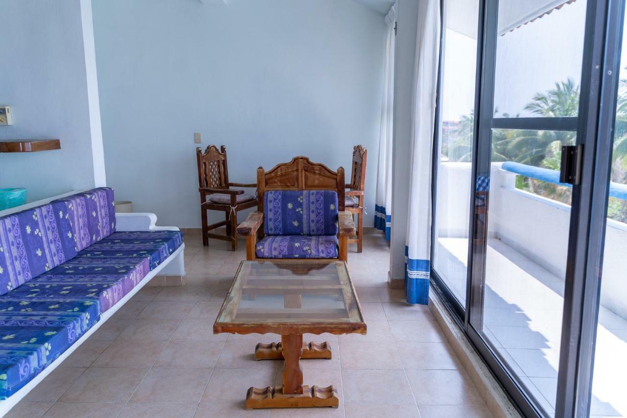 Coral Huatulco Hotel 4*