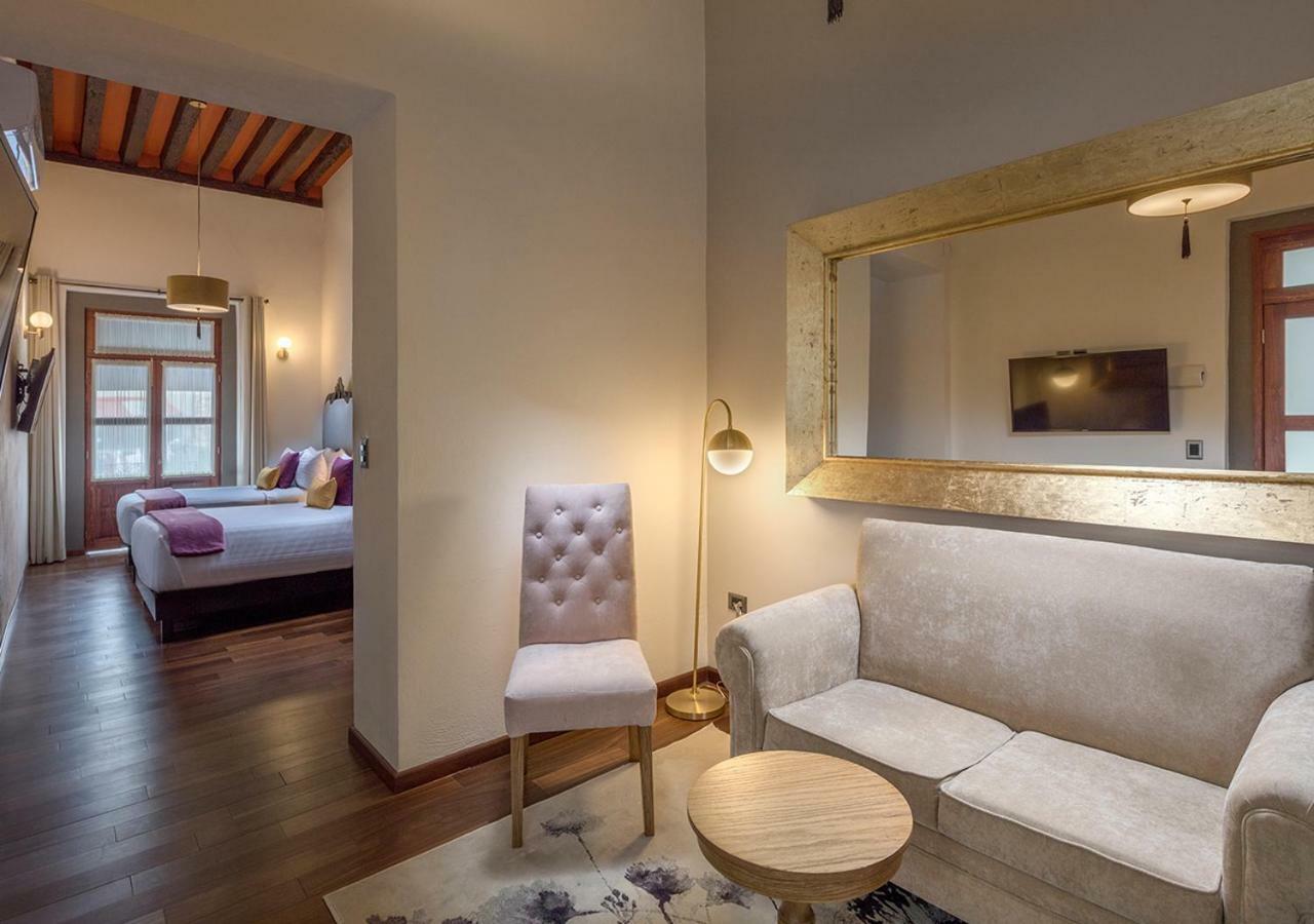 Hotel Casa Monarca 4*