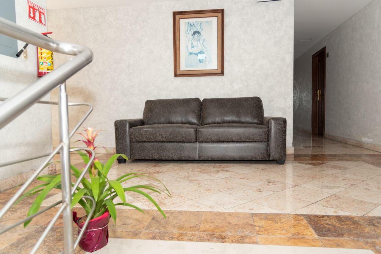 Impala -atras Del Ado Hotel 3*