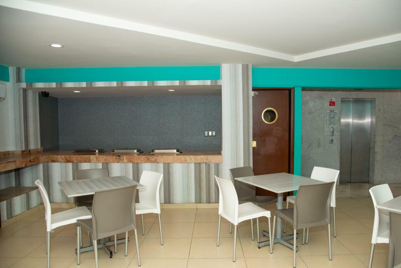 Impala -atras Del Ado Hotel 3*