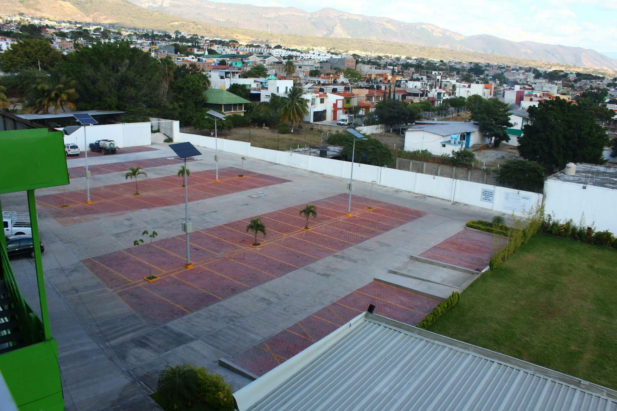 Hotel Chiapas Express, 3*