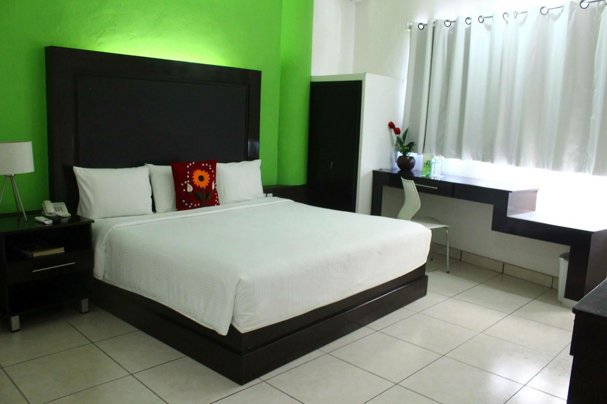 Chiapas Express, Hotel 3*