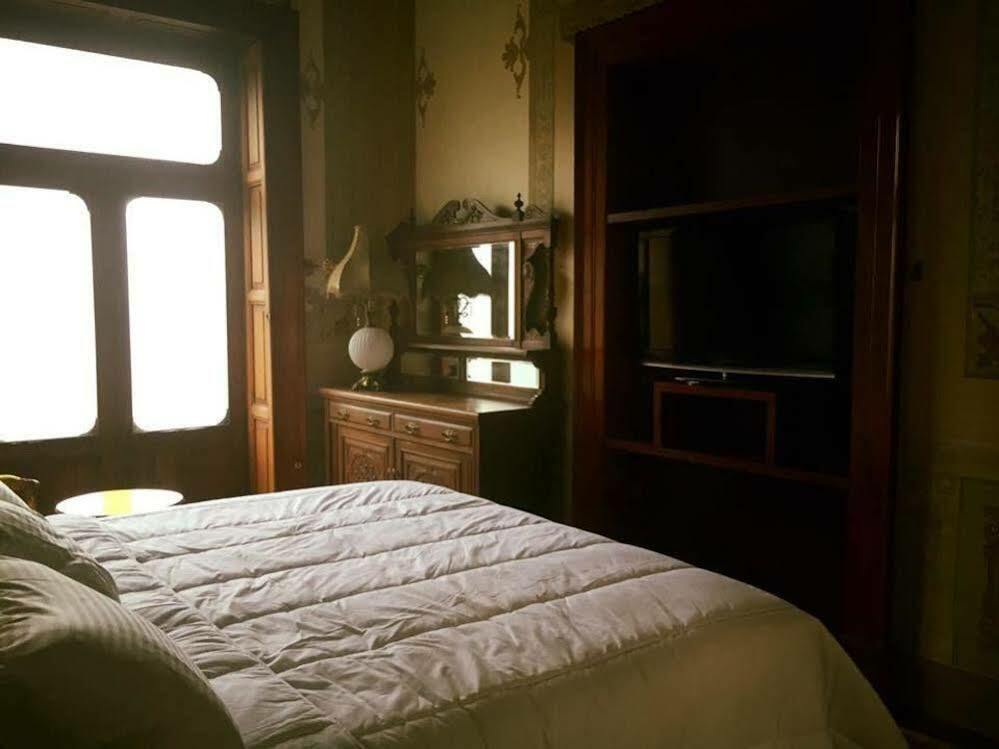 Hostel Leonora *