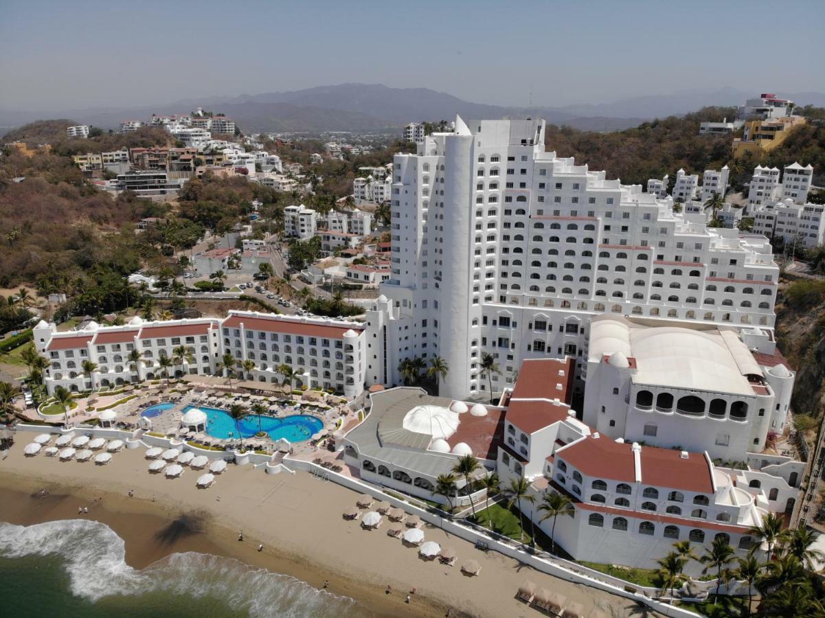 Tesoro Resort