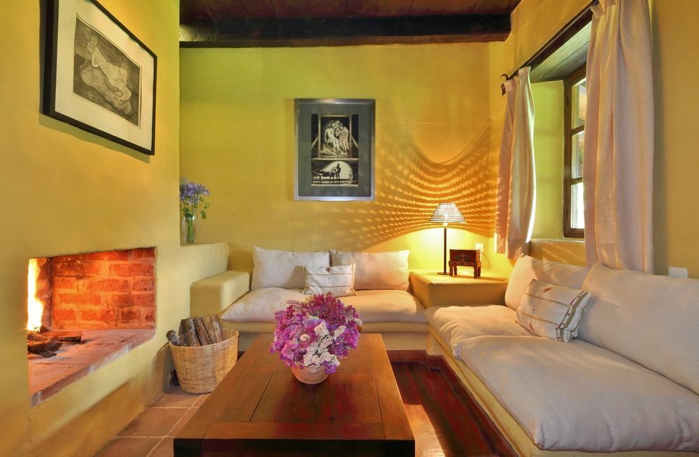 Uvence Arte + Hotel