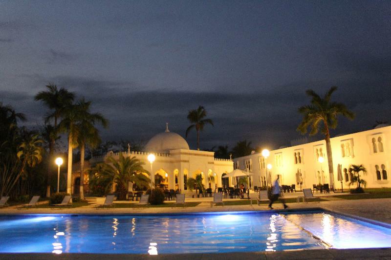 Aldea Del Bazar & 4*