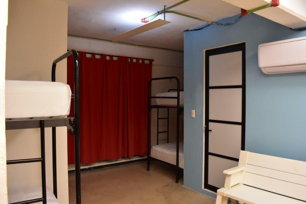 Tucan Hostel *