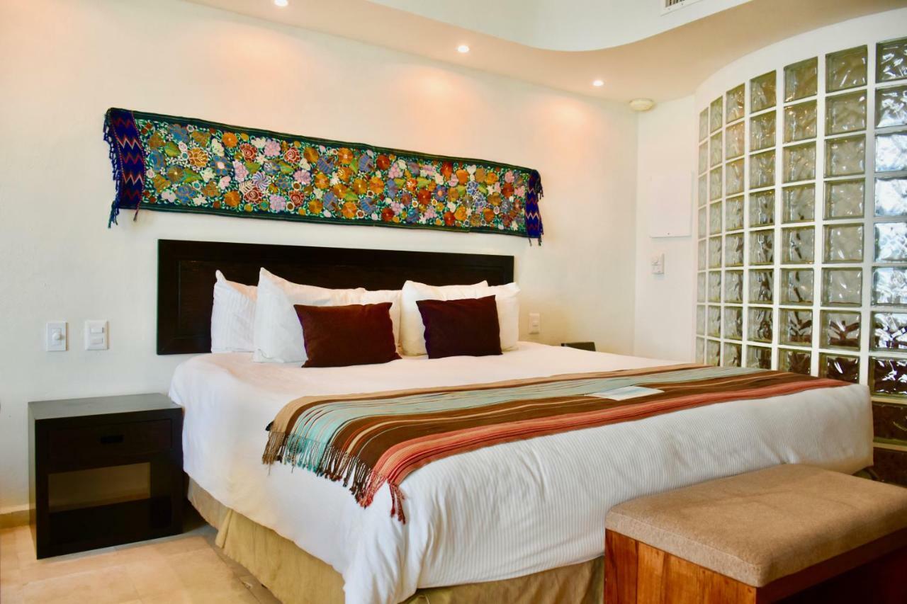 Playa Palms Hotel