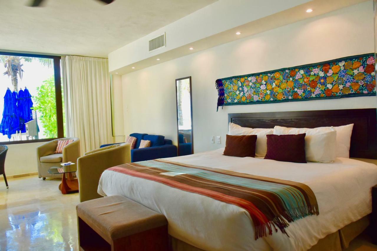 Playa Palms Hotel