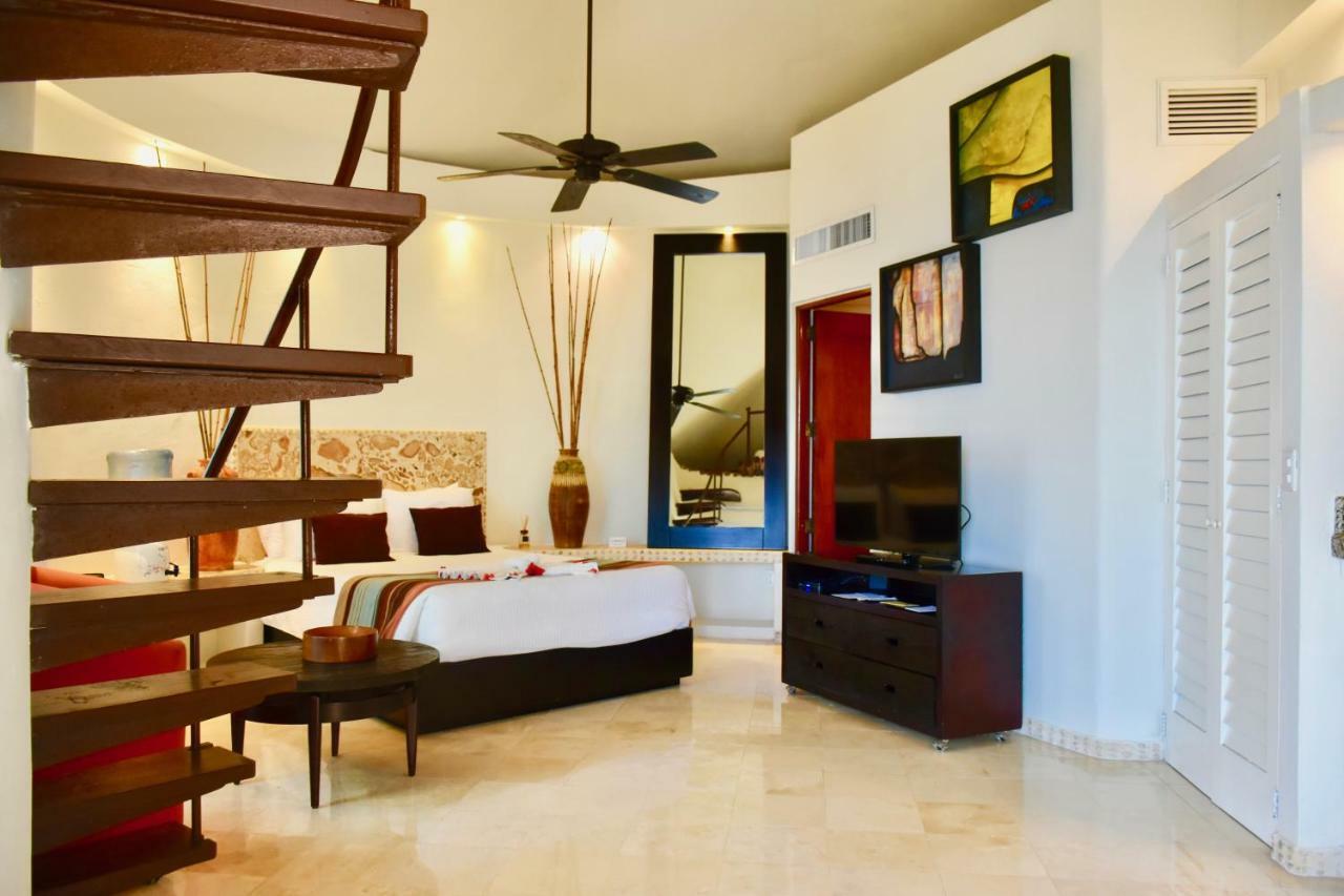 Playa Palms 4*