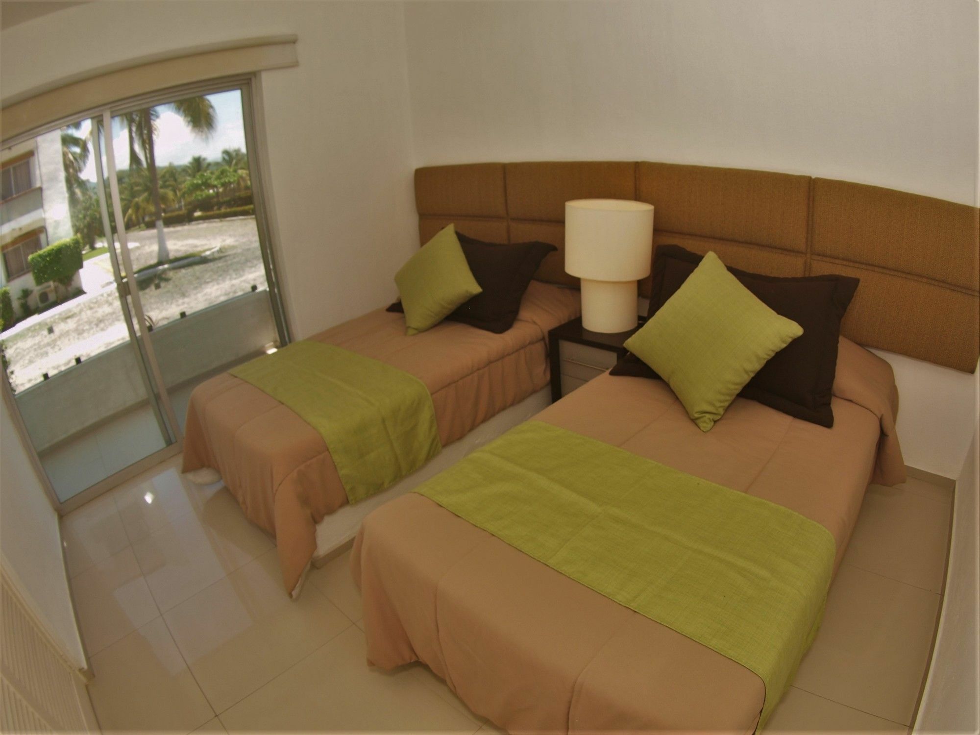 Hotel Palmas Y 3*