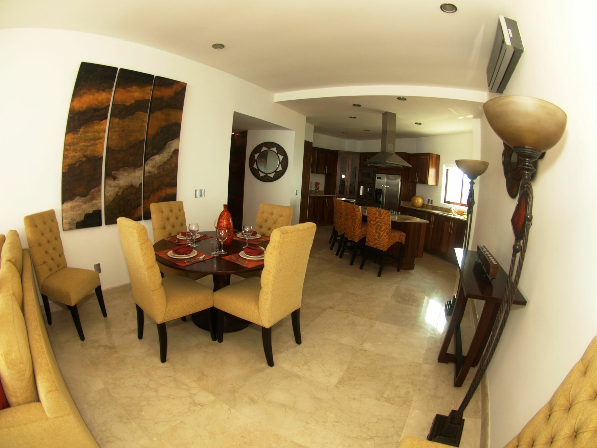 Mondavi Hotel 4*