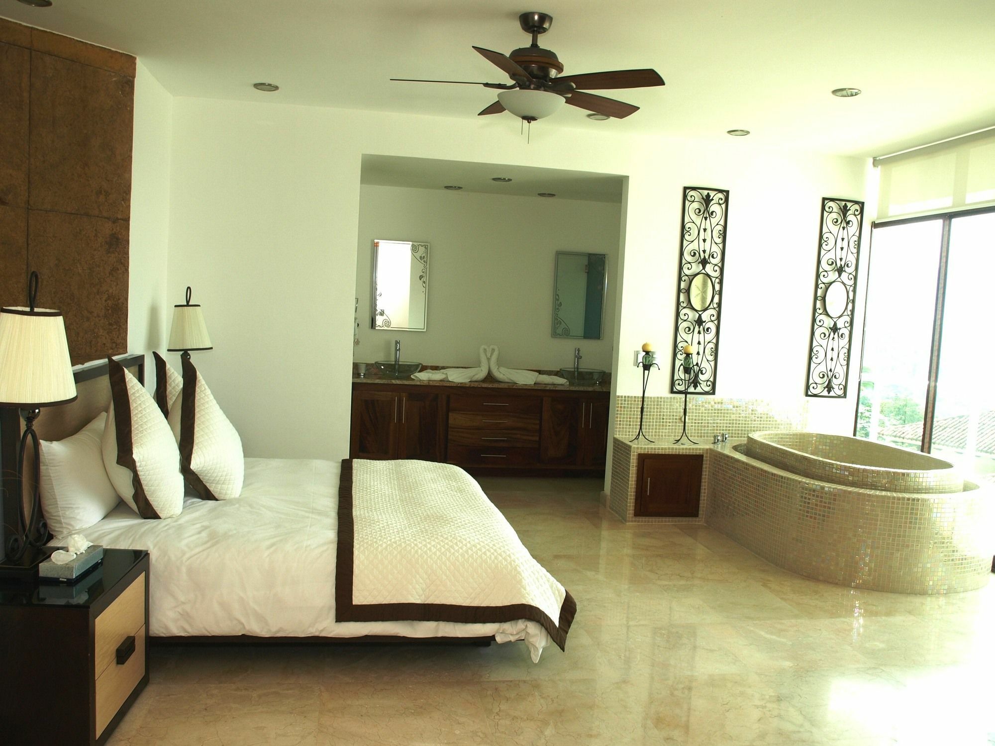 Hotel Mondavi Puerto Vallarta