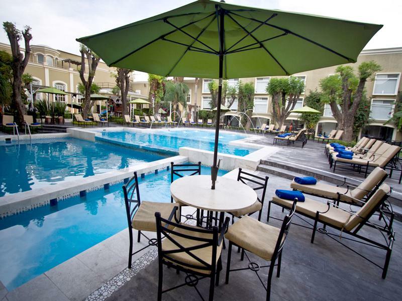 Hotel Plaza Camelinas