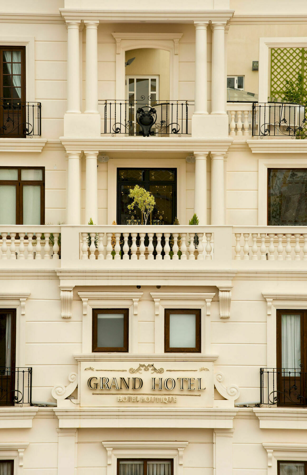 Hotel Grand 4*