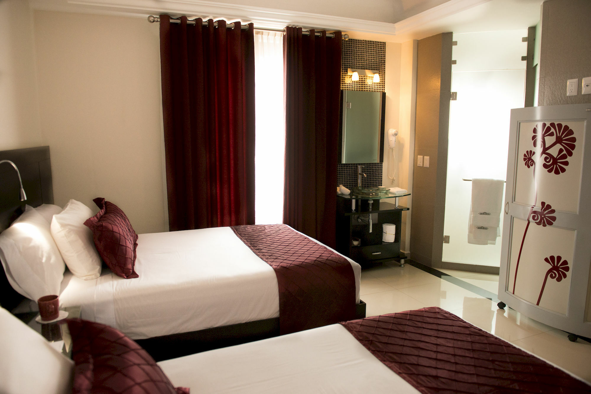 Grand Hotel