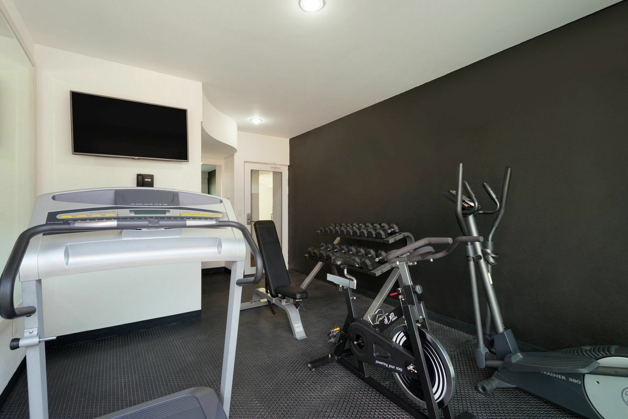 Hotel Wyndham Garden Bajio Aeropuerto 5*