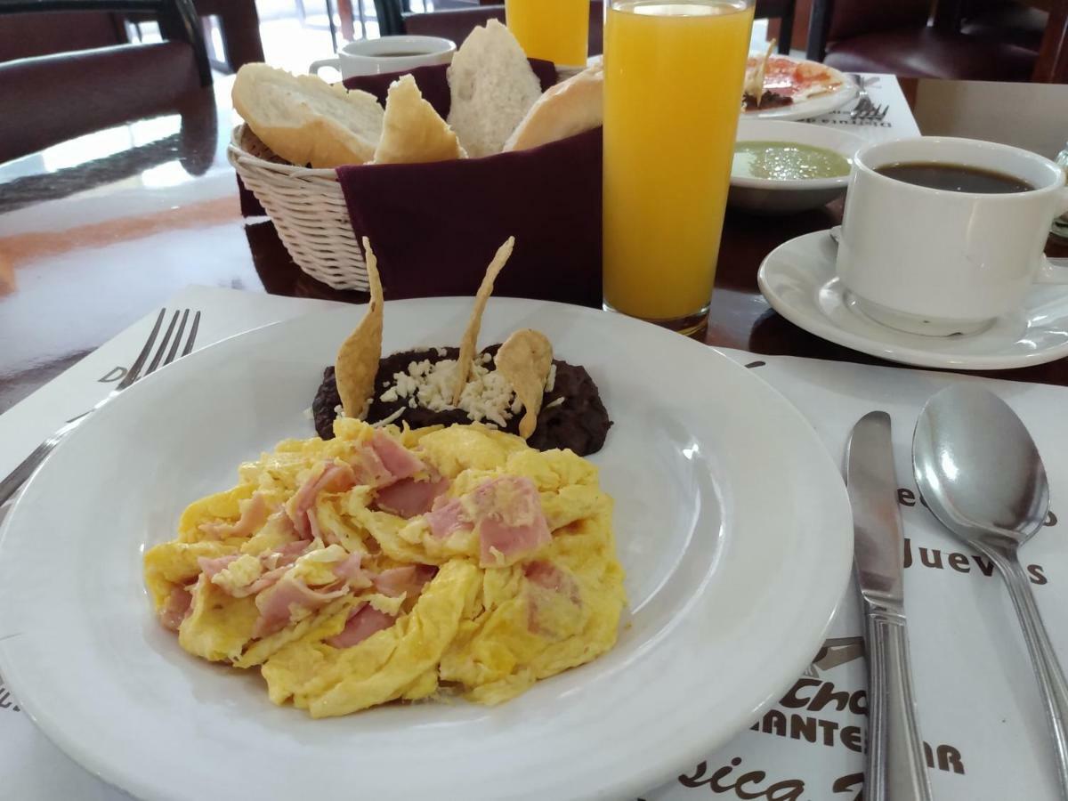 Maria Victoria Xalapa