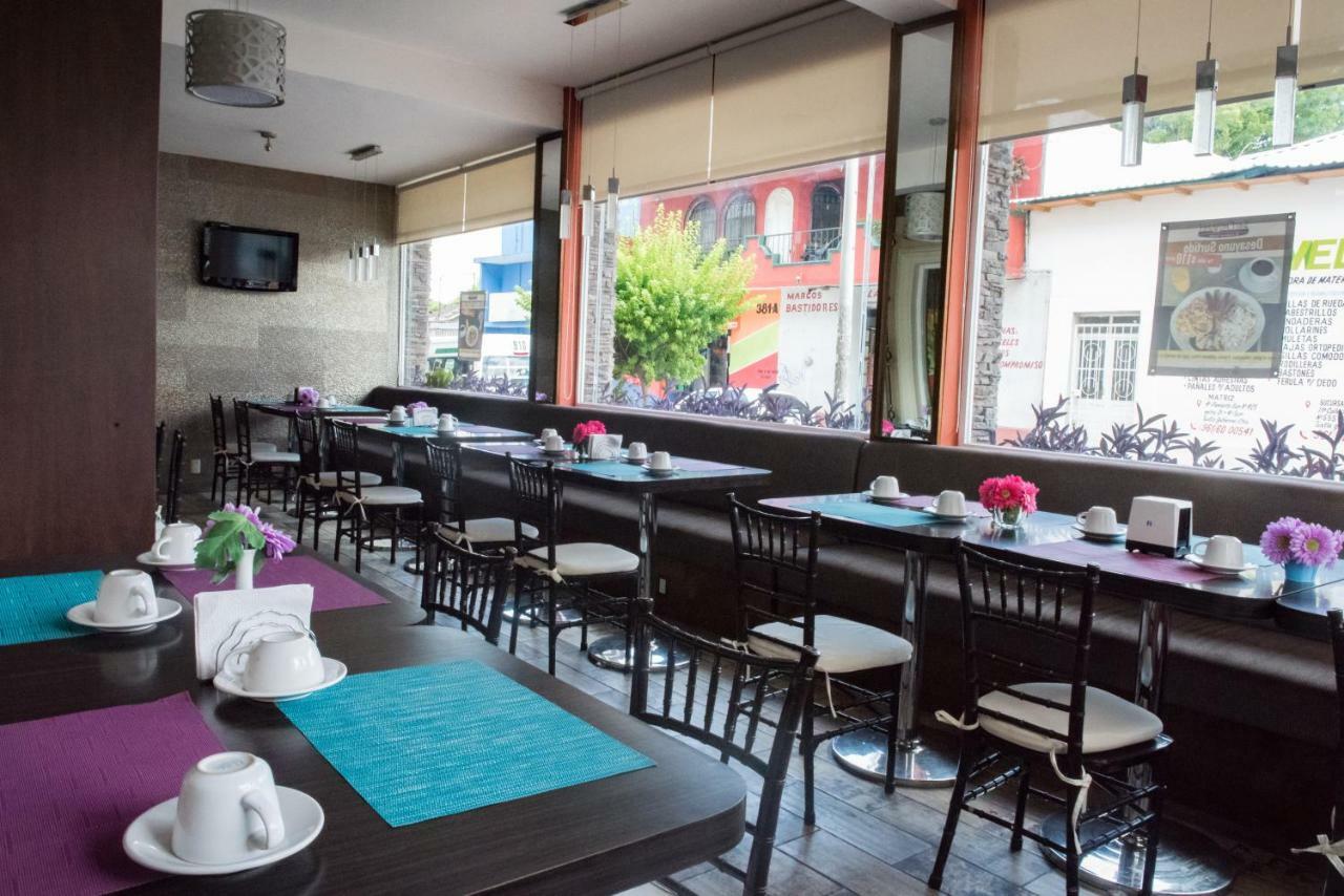 San Miguel, En El Centro - Desayuno Gratis