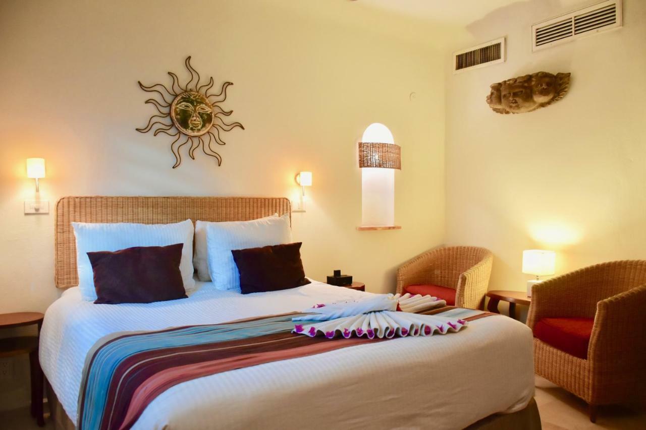 Playa Palms 4*