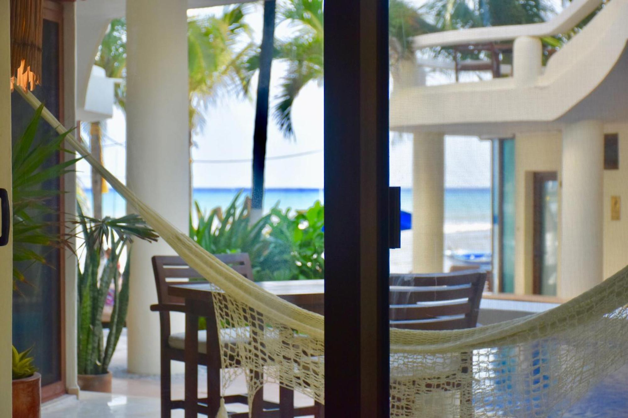 Playa Palms 4*