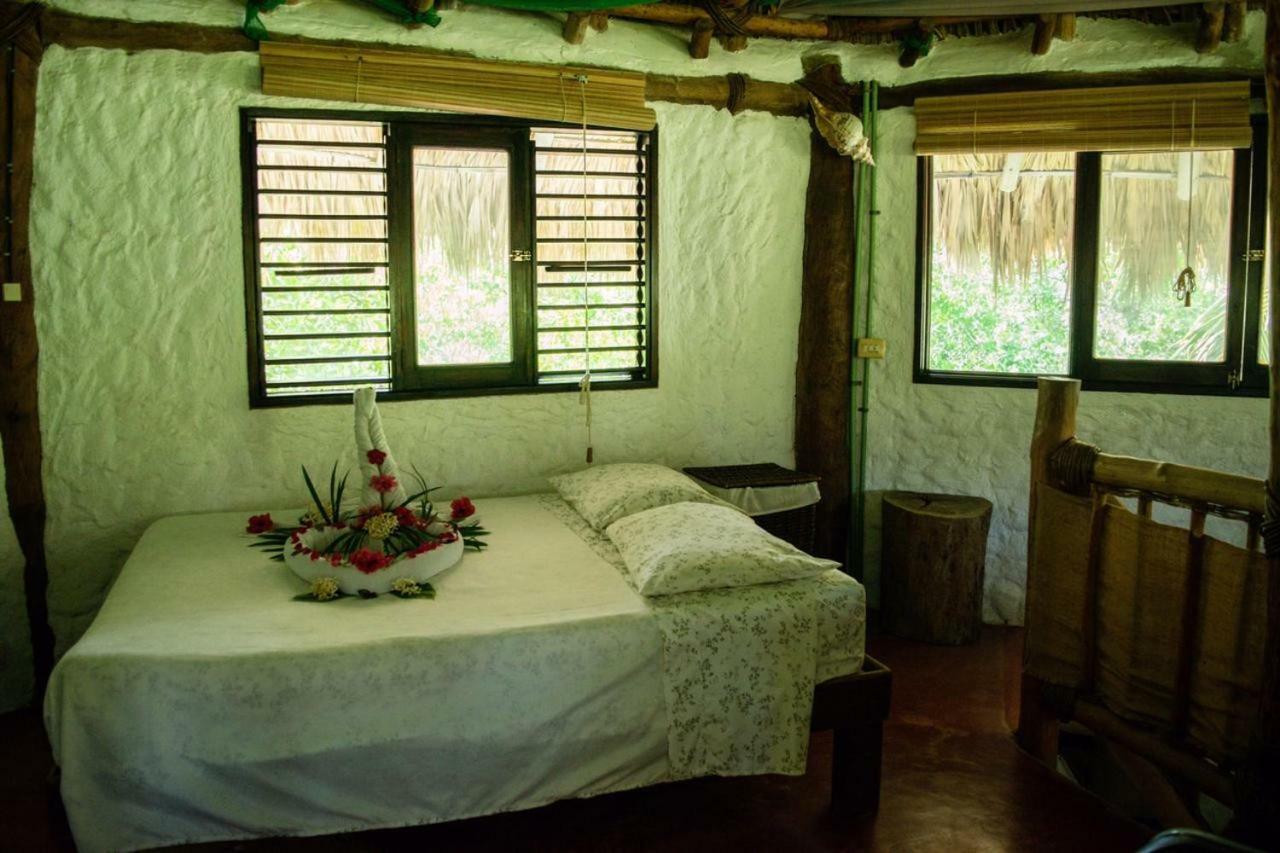 Ida Y Vuelta Hostel *