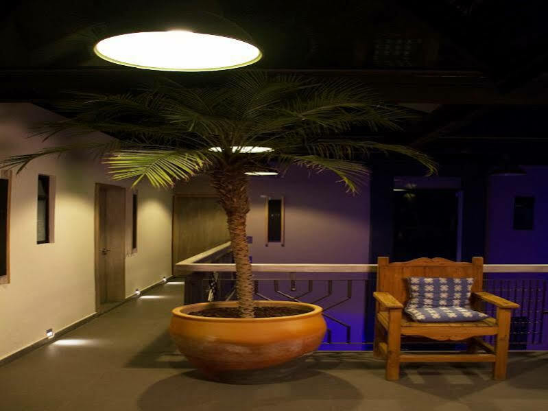 Helverica 4*