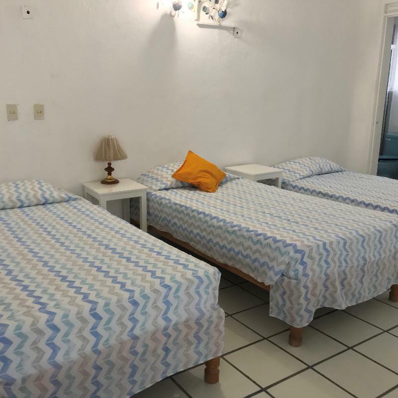 Guest house Casa Mexicana La Reyna 2*