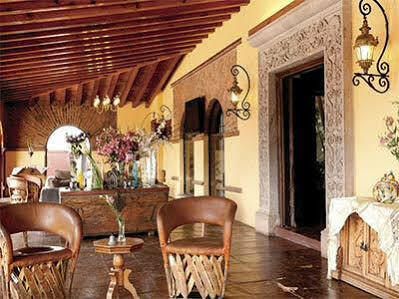 Hotel Mision Grand Casa Colorada 5*