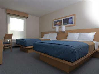 Express By Marriott Hotel 4*