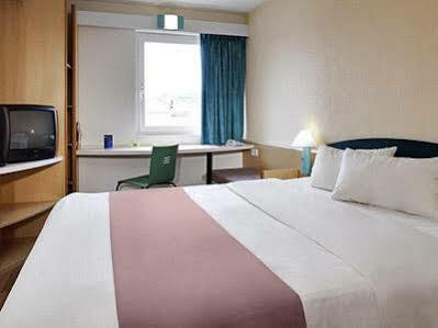 Ibis Monterrey Valle 3*