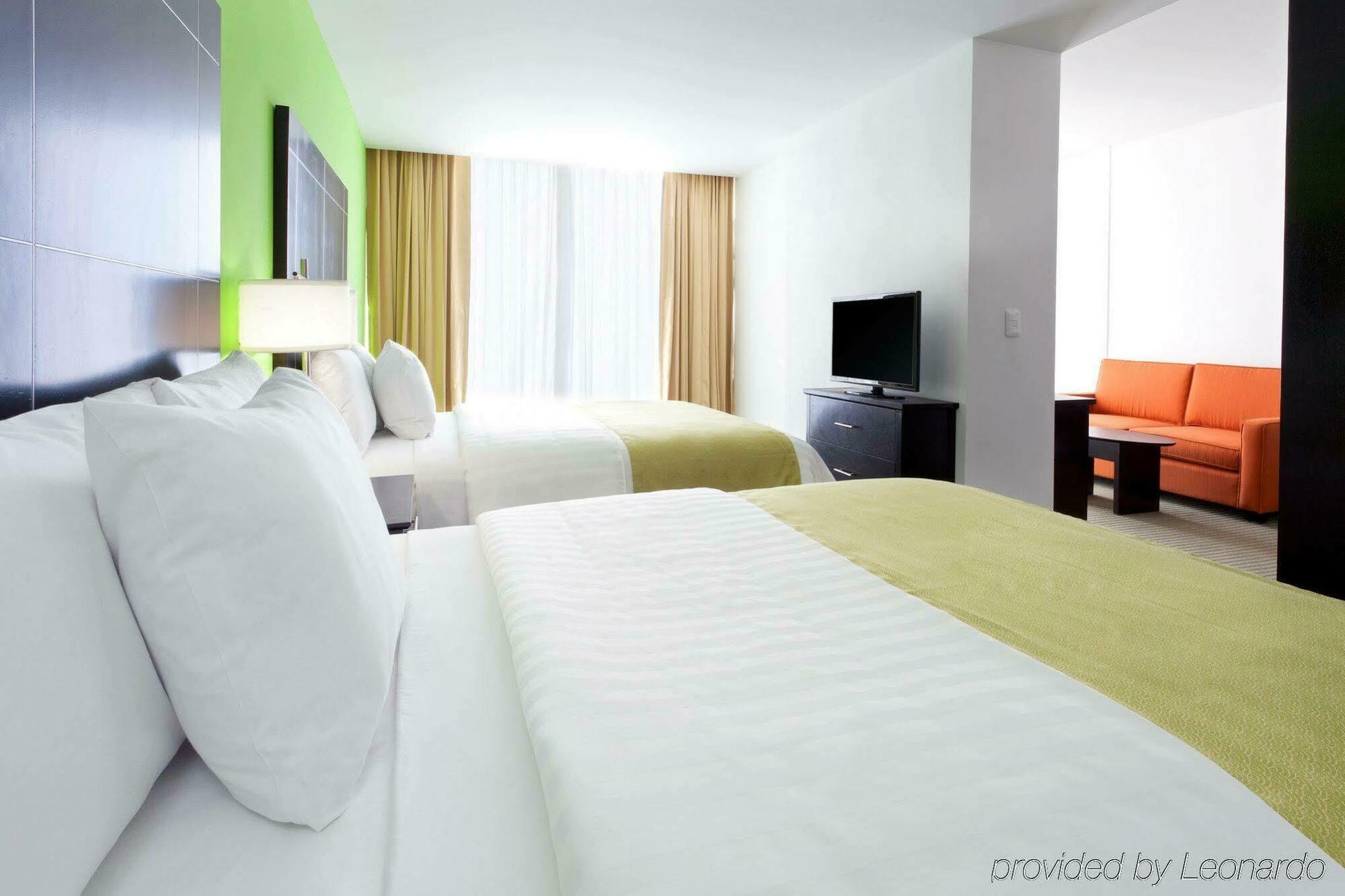 La Quinta By Wyndham Palmas Angelopolis Hotel