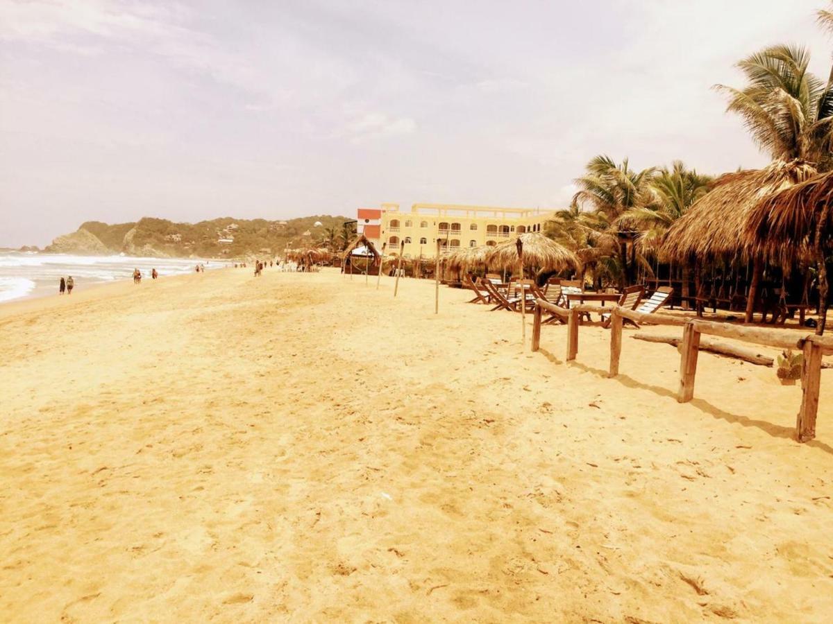 La Maxima & Lgbt Zipolite