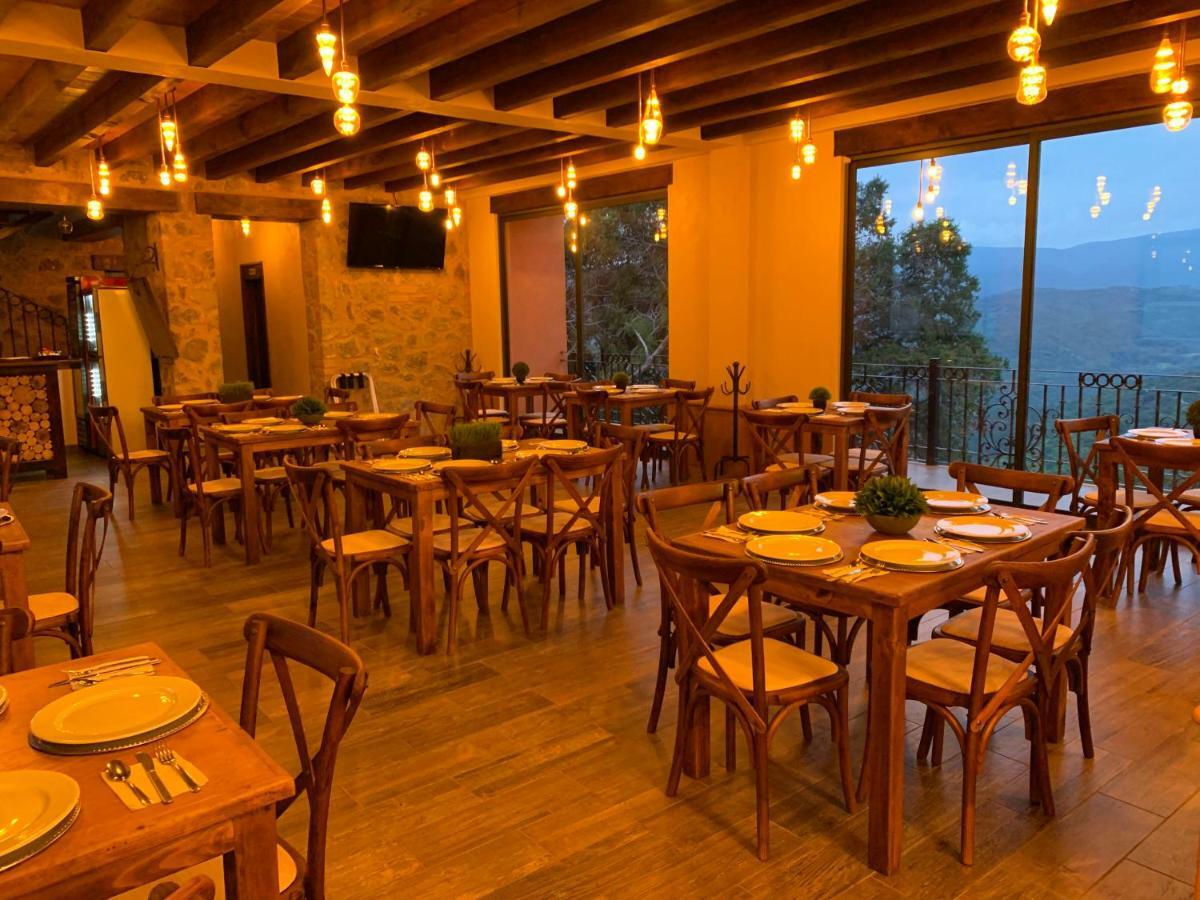 Hotel & Balneario Angeles