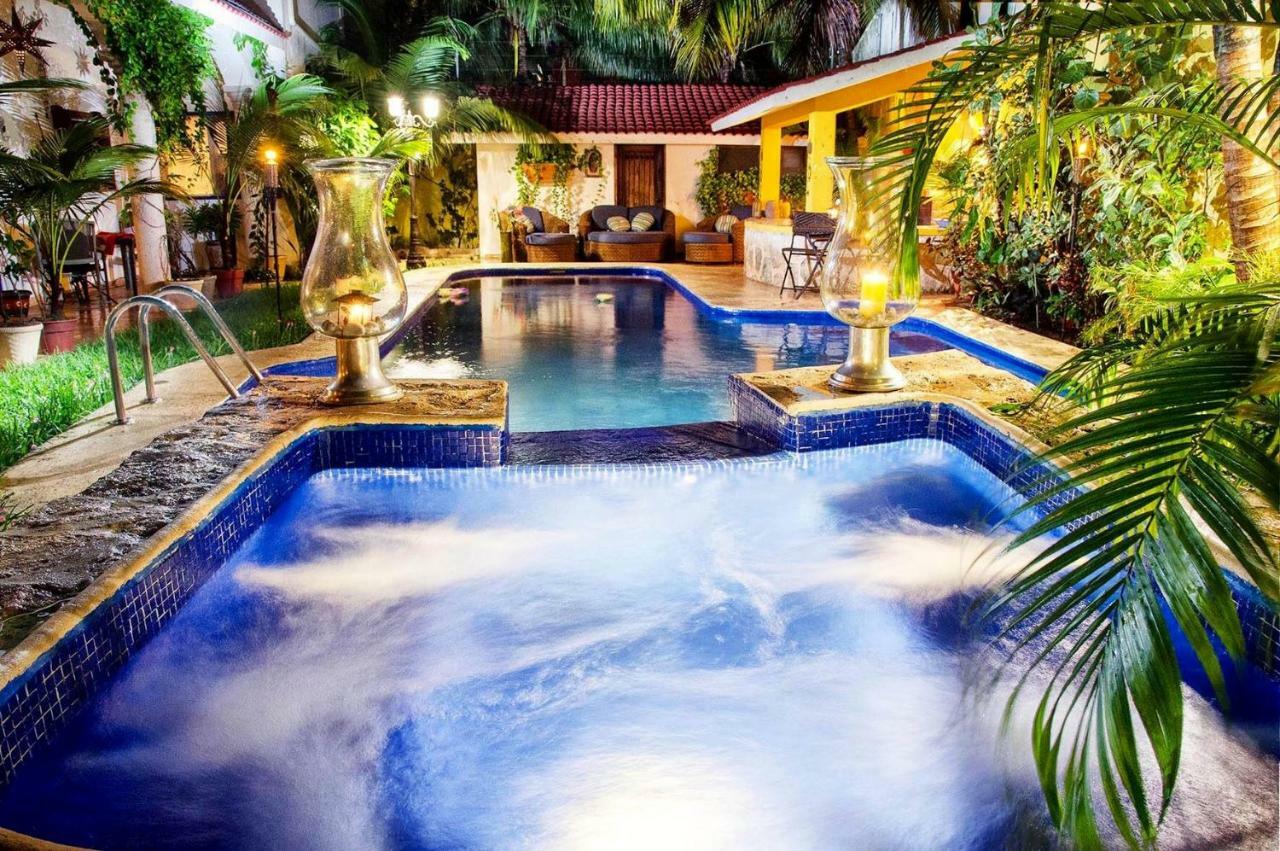 Hacienda Boutique And Solo Adultos Cozumel