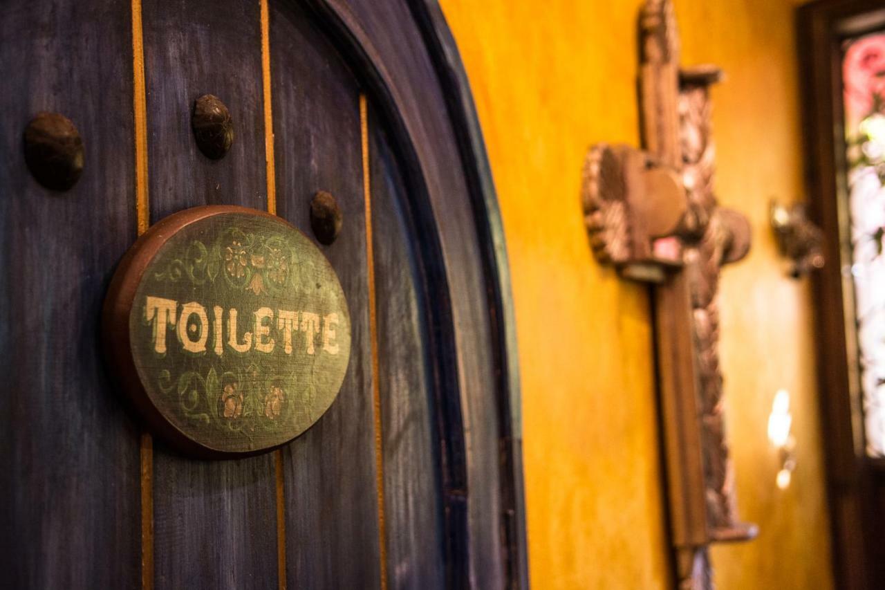Hacienda Boutique And Solo Adultos Bed & Breakfast