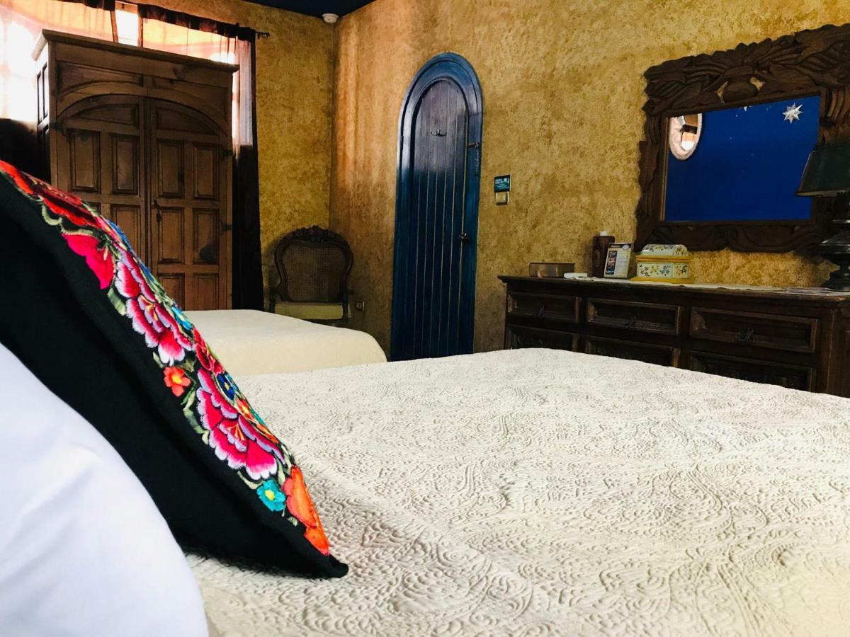 Hacienda Boutique And Solo Adultos Bed & Breakfast *