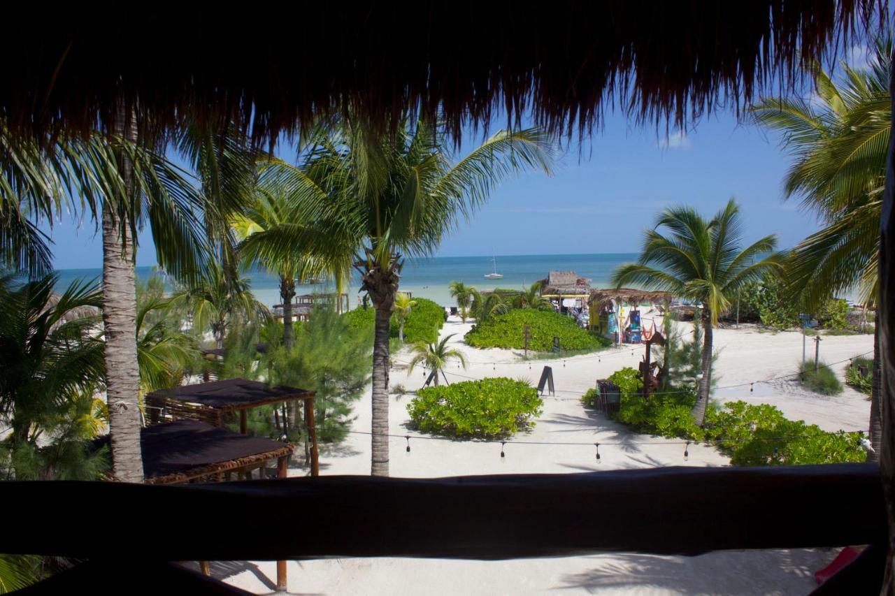 Casa Iguana - Beachfront Hotel 3*