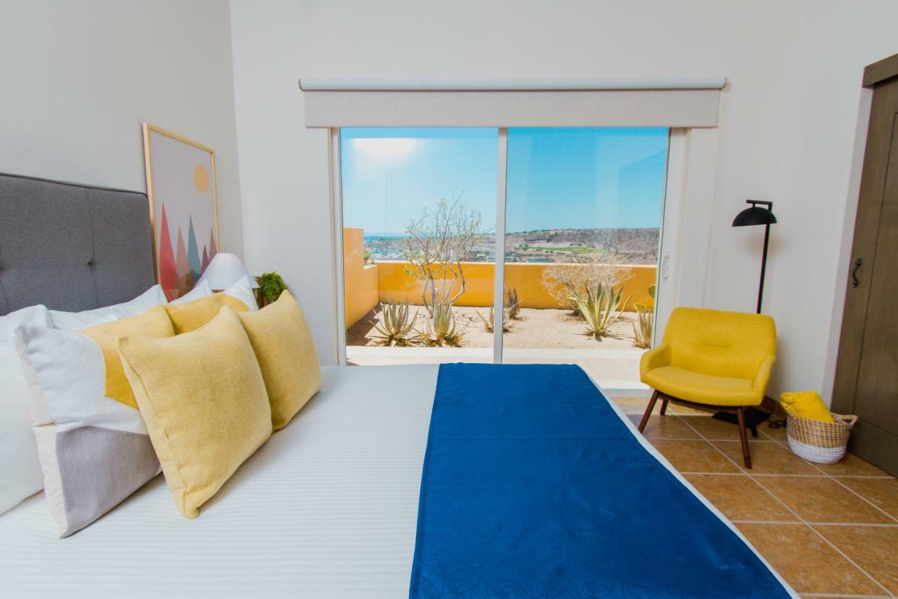 Puerta Cortes Residences: Las Colinas La Paz